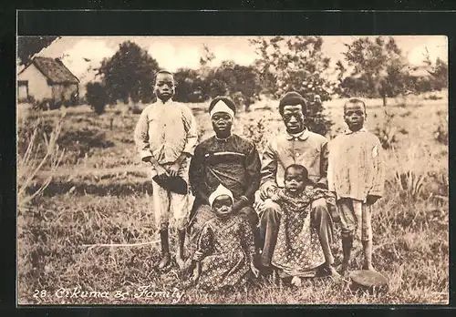 AK Cikuma & Family, afrikanische Familie