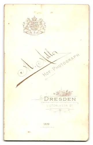 Fotografie A. Adler, Dresden, Victoriastrasse 21, Portrait junge Dame im Kleid mit Kreuzkette