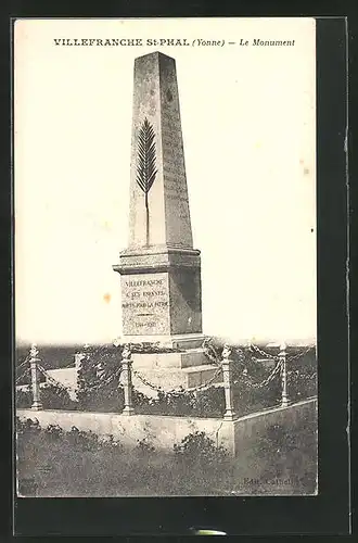 AK Villefranche-St-Phal, Le Monument