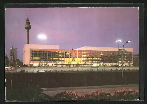 AK Berlin, Palast der Republik am Abend