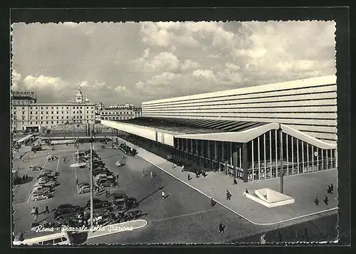 AK Roma, Bahnhofsplatz mit Parkplatz