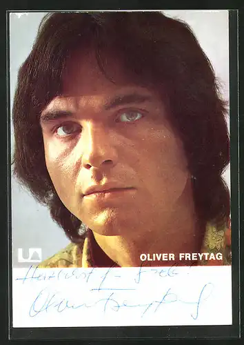 AK Musiker Oliver Freytag blickt in die Kamera, Autograph