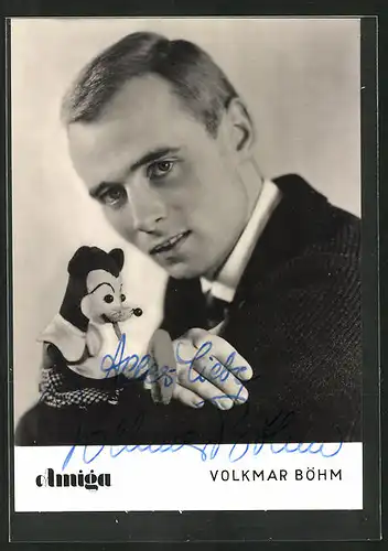 AK Musiker Volkmar Böhm blickt in die Kamera, Autograph