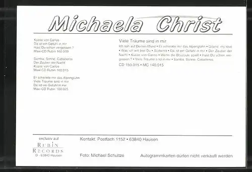 AK Musikerin Michaela Christ mit verruchtem Blick in die Kamera, Autograph