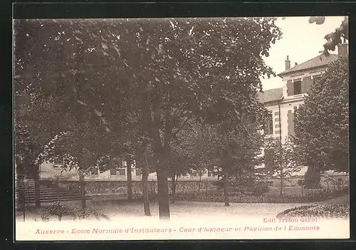 AK Auxerre, Ecole Normale d`Instituteurs, Cour d`honneur et Pavillon de l`Econome