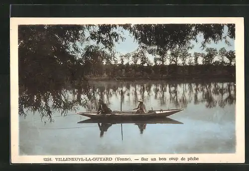 AK Villeneuve-La-Guyard, Sur un bon coupn de pêche