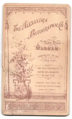 Fotografie The Alexandra Studio, Oldham, Park Road, Portrait bürgerliche Dame mit spitzer Nase