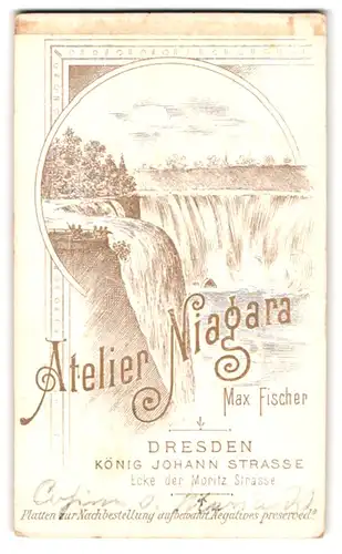 Fotografie Max Fischer, Dresden, König Johann Str., Ansicht Niagara NY, Atelier Niagara, vord. Frau mit Perlenkette