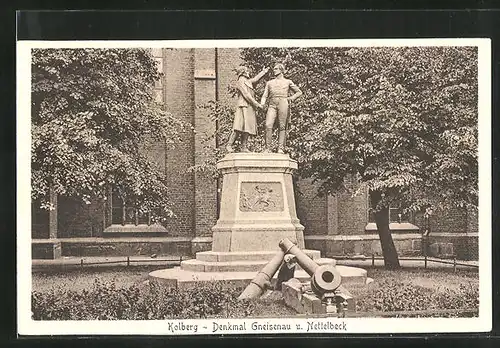 AK Kolberg, Denkmal Gneisenau u. Nettelbeck