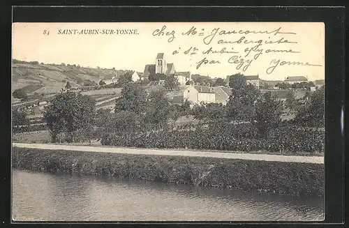 AK St-Aubin-sur-Yonne, Ortspartie mit Kirche
