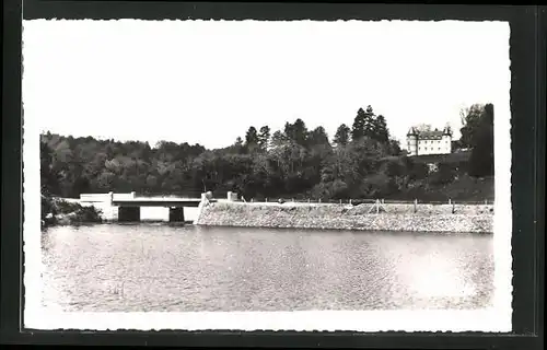 AK Lac Du Crescent, Le Châteu et le pont de Railly