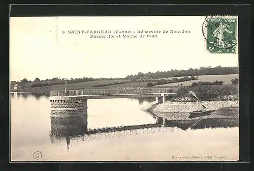 AK Saint-Fargeau, Réservoir de Bourdon, Passerelle et Vanne de fond