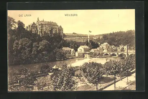 AK Weilburg, Ortsansicht mit Flusspartie der Lahn