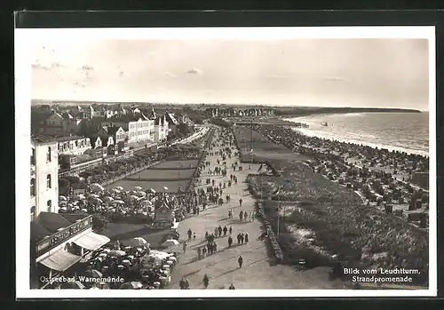 AK Warnemünde, Blick vom Leuchtturm auf die Strandpromenade