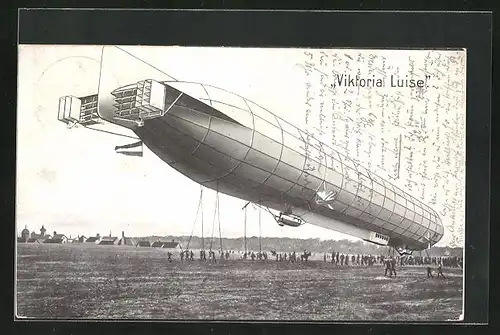 AK Zeppelin Viktoria Luise beim Landemanöver