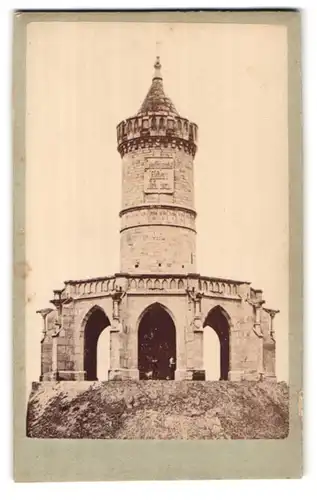 Fotografie Fototgraf unbekannt, Ansicht Saarbrücken, Winterbergdenkmal, Deutschlands Helden 1870 /71