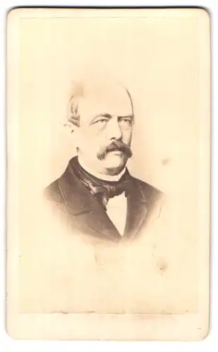 Fotografie unbekannter Fotograf und Ort, Portrait Otto von Bismarck