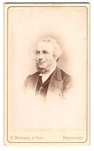 Fotografie H. Webster & Son, Bayswater, Albert Terrace, Portrait älterer Herr mit Bart im Anzug