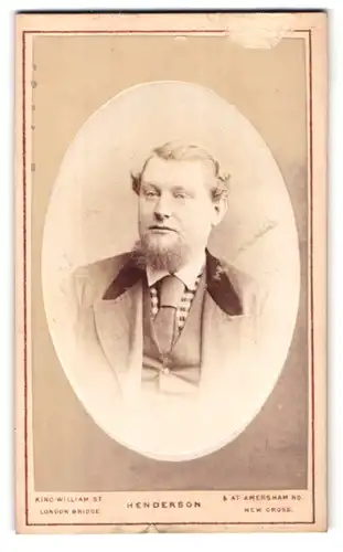 Fotografie A.L. Henderson, London, King William Street, bürgerlicher Herr mit Kinnbart