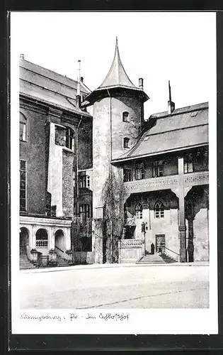 AK Königsberg /Preussen, Im Schlosshof