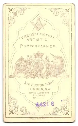 Fotografie F. Cole, London, 378 Euston Road, eitler junger Herr