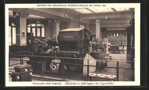 AK Paris, Exposition coloniale internationale 1931, Pavillon des Tabacs, Machine à fabriquer les cigarettes