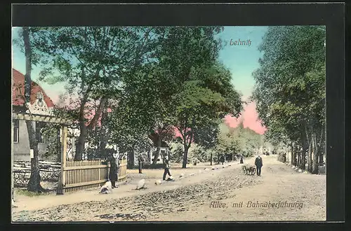 AK Lehnitz, Allee mit Bahnüberführung