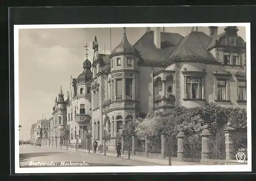 AK Zeulenroda, Marktstrasse mit Anwohnern