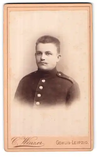 Fotografie C. Wintzer, Gohlis-Leipzig, Portrait Soldat in Uniform