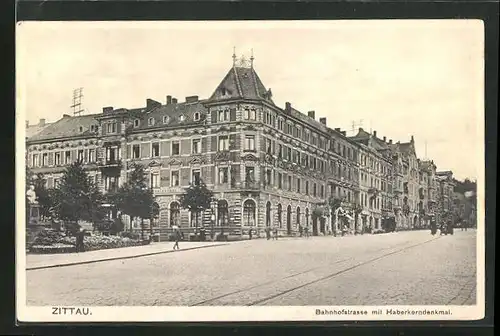 AK Zittau, Bahnhofstrasse mit Haberkorndenkmal