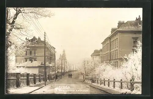 AK Levoca, Stefanikova Kasarna, Strassenpartie im Winter