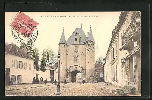 AK Villeneuve-sur-Yonne, La Porte de Sens