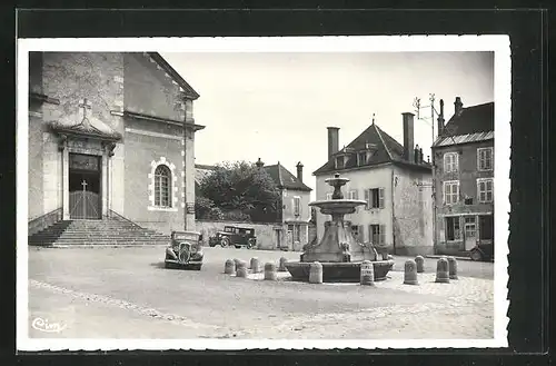 AK L`Isle-sur-Serein, Un coin de la Place