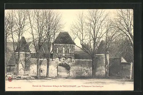 AK Courgenay, Entrée de l`Ancienne Abbaye de Vauluisant