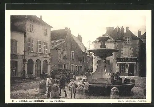 AK L`Isle-sur-Serein, La Fontaine