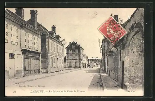 AK Laroche, La Mairie et la Route de Brienon