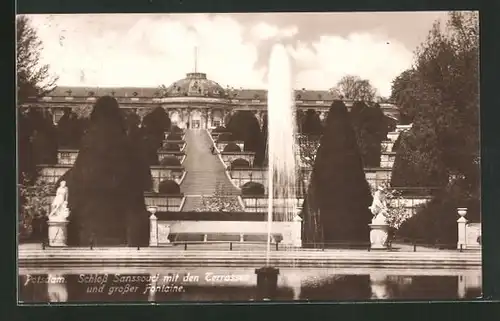 AK Potsdam, Schloss Sanssouci mit den Terrassen und grosser Fontaine