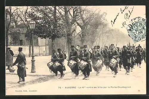 AK Auxerre, Le 4 me rentre en Ville par la Porte Chantepinot