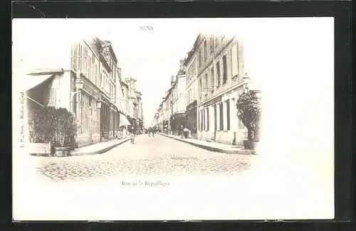 AK Sens, Rue de la République