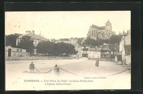 AK Tonnerre, Vue Prise du Patis, La Sous-Préfecture, l`Eglise Saint-Pierre