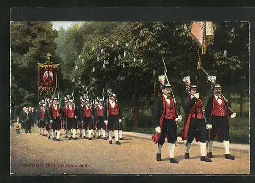 AK Schwarzwald, die Peterstaler Miliz marschiert in Uniform