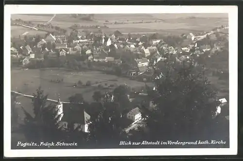 AK Pegnitz fränkische Schweiz, Blick zur Altstadt im Vordergrund die kath. Kirche, Fliegeraufnahme