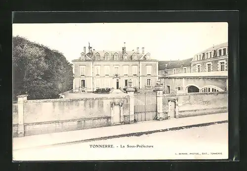 AK Tonnerre, La Sous-Prefecture