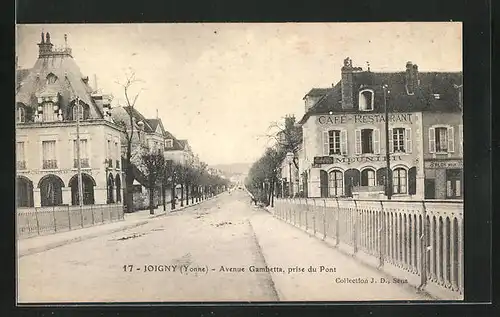 AK Joigny, Avenue Gambetta, prise du Pont