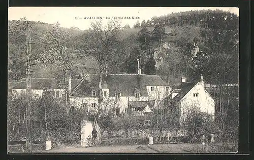 AK Avallon, La Ferme des Nids