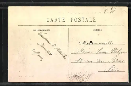 AK Avallon, Un Coin de la Place Vauban