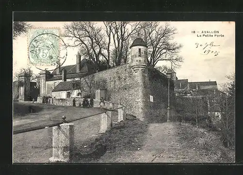 AK Avallon, La Petite Porte