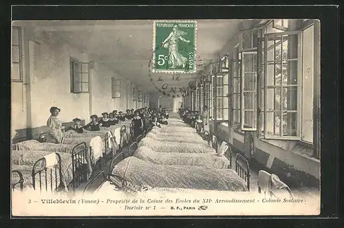 AK Villeblevin, Colonie Scolaire, Dortoir No. 1, Propriété de la Caisse des Ecoles du XIIe Arrondissement