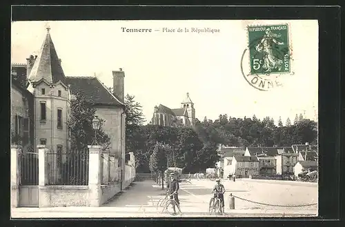 AK Tonnerre, Place de la République