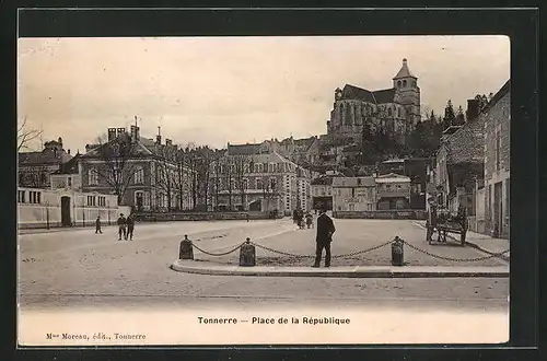 AK Tonnerre, Place de la République